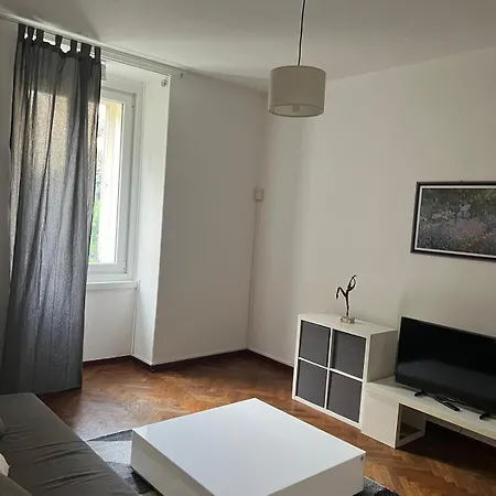 Casa Alice A 2 Passi Dal Centro 55 Mt 2 Триест