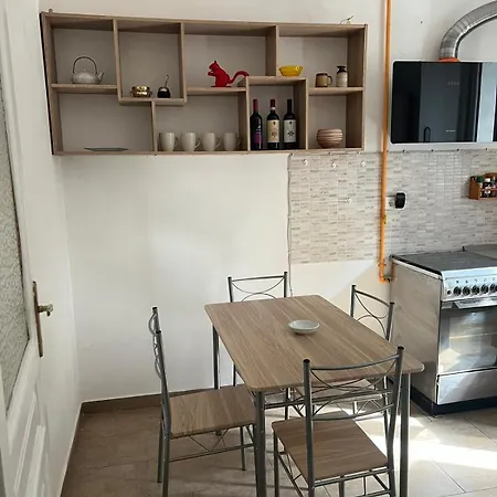 Casa Alice A 2 Passi Dal Centro 55 Mt 2 Триест
