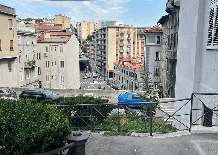 Apartment Casa Alice A 2 Passi Dal Centro 55 Mt 2 Trieste